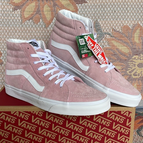 Vans Men’s Sk8-Hi
Pig Suede Zephyr
VN0A4EVT2PT
Sneakers - Picture 5 of 16